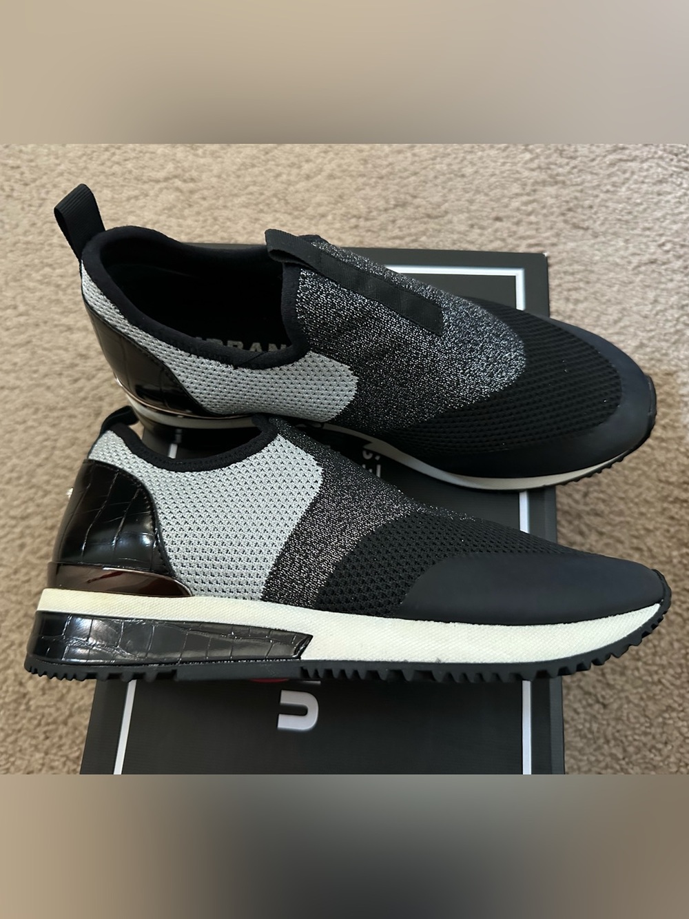 NEW JSlides Mari Black & Silver Slip-on Sneakers
